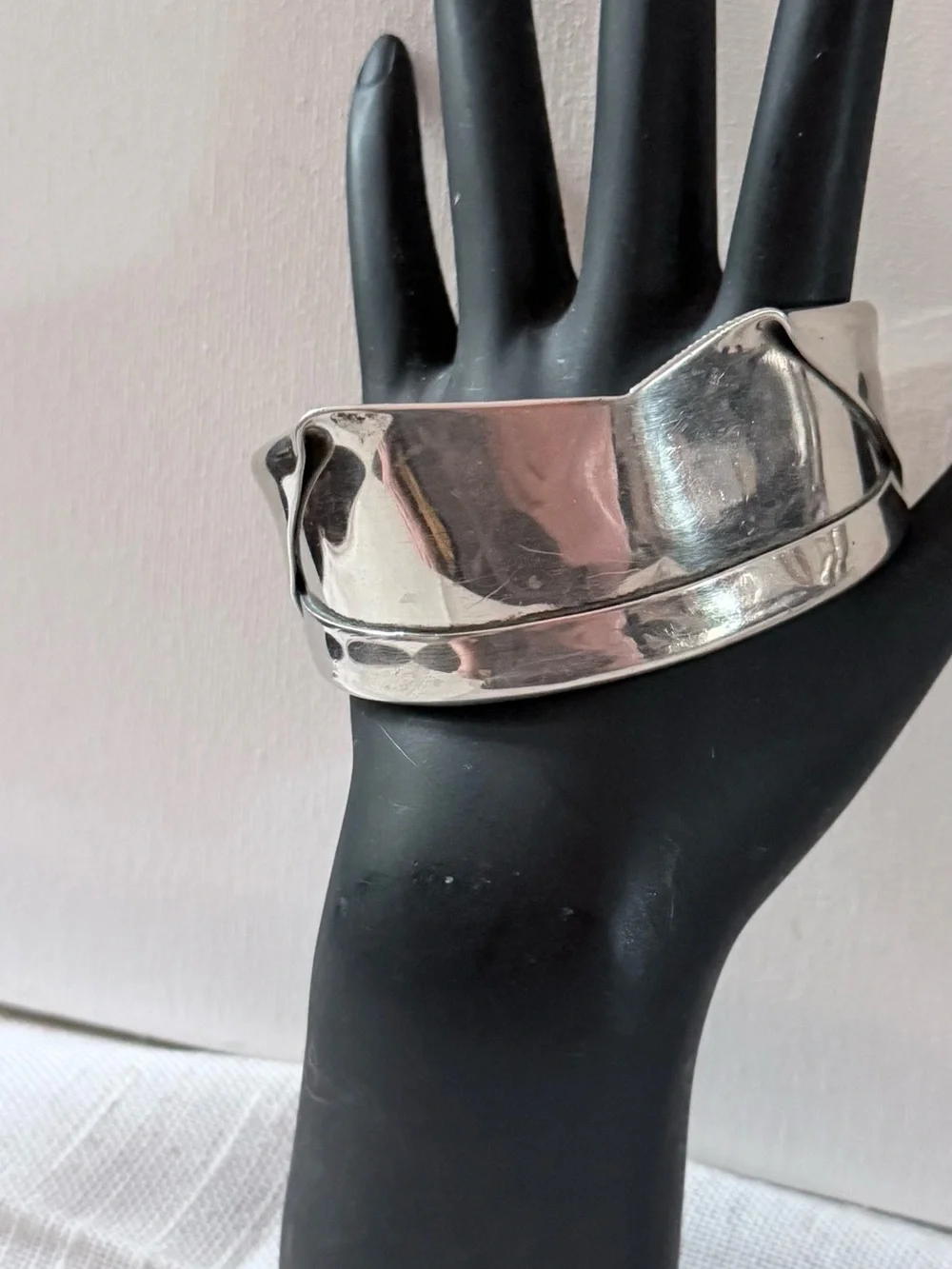 Vintage Unsigned Modernist Sculptural Silver Cuff Bracelet